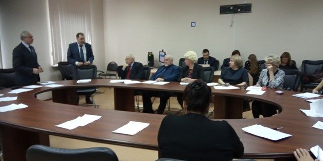 10.10.2019 10.10.2019 Самара. Заседание Общественного совета при МинЗдраве